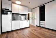 Pronájem bytu 1+kk, 26 m2, OV, Praha 2, Vinohrady, ul. Perucká