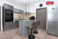 Prodej bytu 2+kk, 63 m2, OV, Pohořelice (okres Brno-venkov), ul. Znojemská