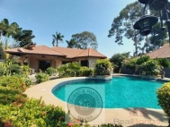 Prodej samostatnho RD, 360 m2, 