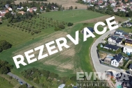 Prodej pozemku , uren k vstavb RD, erven Peky (okres Koln)