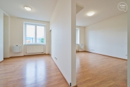 Pronjem bytu 2+kk, 44 m2, OV, Praha 7, Holeovice, ul. V zvt