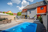 Prodej rohovho RD, 330 m2, Dub, Pozorka (okres Teplice) - exkluzivn