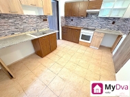 Pronjem bytu 2+1, 70 m2, OV, Znojmo, ul. nm. Armdy