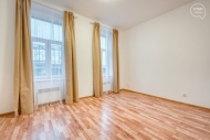 Pronjem bytu 2+kk, 55 m2, OV, Praha 8, Libe, ul. Sokolovsk