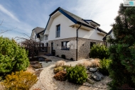 Prodej rohovho RD, 152 m2, Slutice (okres Praha-vchod)
