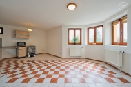 Pronjem bytu 2+kk, 48 m2, OV, Libe (okres Praha-zpad)
