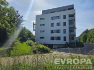 Pronjem bytu 1+kk, 37 m2, OV, Praha 10, Maleice, ul. Azzoniho