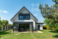 Prodej samostatnho RD, 230 m2, Lhota (okres Praha-vchod) - exkluzivn