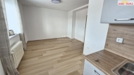 Pronjem bytu 2+1, 80 m2, OV, Moravsk Krumlov (okres Znojmo), ul. Komenskho