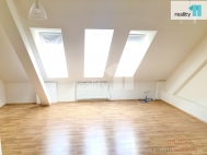 Pronjem bytu 3+kk, 65 m2, OV, Praha 6, Ruzyn, ul. Drnovsk
