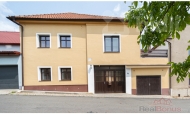 Prodej blokovho RD, 237 m2, Beroun, Beroun-Msto