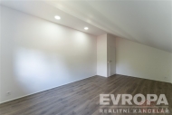 Prodej samostatnho RD, 230 m2, Bystice, Lno (okres Beneov)