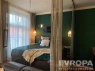 Pronjem bytu 1+kk, 32 m2, OV, Praha 8, Karln, ul. Peckova