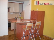 Pronjem bytu 1+kk, 30 m2, OV, Praha 10, Vrovice, ul. Ppoton