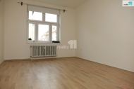 Pronjem bytu 1+kk, 24 m2, OV, Praha 3, ikov, ul. Biskupcova
