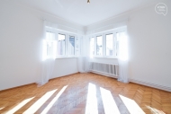 Pronjem bytu 3+1, 70 m2, OV, Praha 8, Kobylisy, ul. Oechov