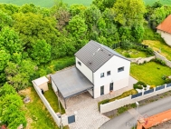 Prodej samostatnho RD, 135 m2, Kluov, Lstibo (okres Koln) - exkluzivn