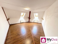 Pronjem bytu 3+1, 92 m2, OV, Znojmo, ul. Marinsk nmst