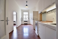 Pronjem bytu 2+kk, 40 m2, OV, Praha 7, Holeovice, ul. Hemanova