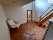 Pronjem bytu 2+kk, 27 m2, OV, Praha 4, Kr, ul. trova