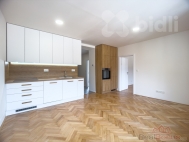 Pronjem bytu 3+kk, 70 m2, OV, Lankroun, Lankroun-Vnitn Msto (okres st nad Orlic), ul. nm. J. M. Mark - exkluzivn