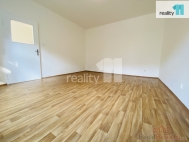 Pronjem bytu 1+1, 43 m2, OV, Praha 3, ikov, ul. Biskupcova