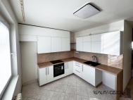 Prodej bytu 3+1, 76 m2, OV, Karlovy Vary, Drahovice, ul. valsk