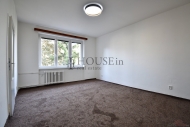 Pronjem bytu 1+1, 40 m2, OV, Praha 4, Zbhlice, ul. Mchenick