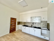 Pronjem bytu 4+kk, 68 m2, OV, esk Brod (okres Koln), ul. Krle Jiho