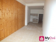 Pronjem bytu 2+1, 70 m2, OV, Znojmo, ul. nm. Armdy
