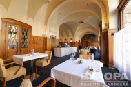 Pronjem restaurace, Hradec Krlov
