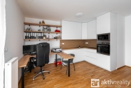 Pronjem bytu 1+kk, 38 m2, OV, Praha 4, Modany, ul. Provzkova