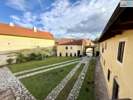 Pronjem vrobnch prostor, Dobrovz (okres Praha-zpad)