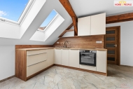 Pronjem bytu 3+kk, 44 m2, OV, Chrṻany, Bylany (okres Koln)