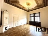 Pronjem bytu 2+1, 87 m2, OV, Praha 1, Mal Strana, ul. jezd - exkluzivn