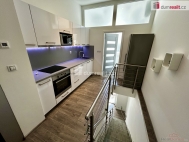 Pronjem bytu 2+1, 60 m2, OV, Karlovy Vary, ul. Jzdrensk