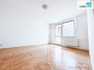 Pronjem bytu 1+1, 32 m2, OV, Krom, ul. U Rejdit