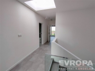 Prodej adovho RD, 202 m2, erven Peky (okres Koln)