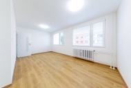 Prodej bytu 3+kk, 64 m2, OV, Slan (okres Kladno), ul. Na Vavinci