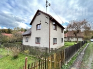 Prodej samostatnho RD, 189 m2, Lhota u Vsetna (okres Vsetn)