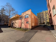 Pronjem komernho objektu , Nov Jin