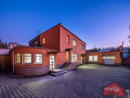 Prodej samostatnho RD, 0 m2, Praha 10, Stranice