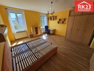 Prodej bytu 2+1, 73 m2, OV, Marinsk Lzn (okres Cheb), ul. Ndran nmst