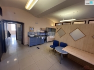 Pronjem obchodnch prostor, Karlovy Vary, Dvory