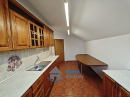 Pron�jem bytu 2+1, 63 m2, OV, Pardubice, Zelen� P�edm�st�, ul. 17. listopadu