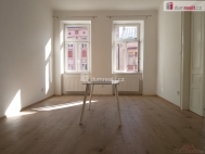 Pron�jem komer�n�ho prostoru, Karlovy Vary, Ryb��e