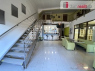 Pron�jem komer�n�ho prostoru, B�eclav