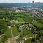 Prodej pozemku , ur�en� k v�stavb� RD, D���n