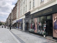 Pron�jem obchodn�ch prostor, Hradec Kr�lov�