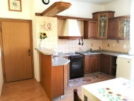 Pron�jem samostatn�ho RD, 160 m2, Praha 9, Kyje